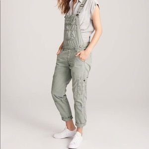 Abercrombie women’s chino overall